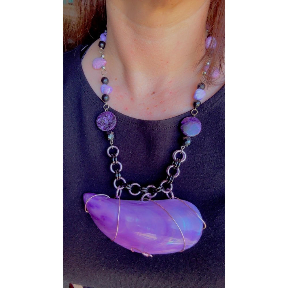 Handmade Iridescent Purple‎ Abalone Shell Boho Statement Necklace Magnetic Clasp
